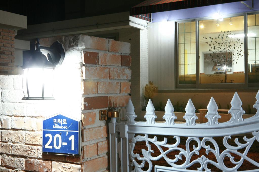 Guesthouse Mate Пусан Екстер'єр фото